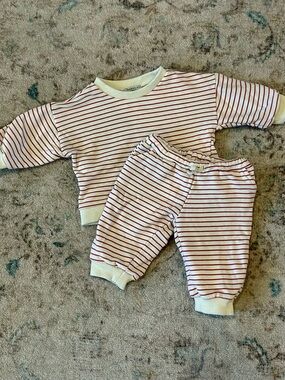 Maison Me white and red striped sweatshirt and sweatpants set
